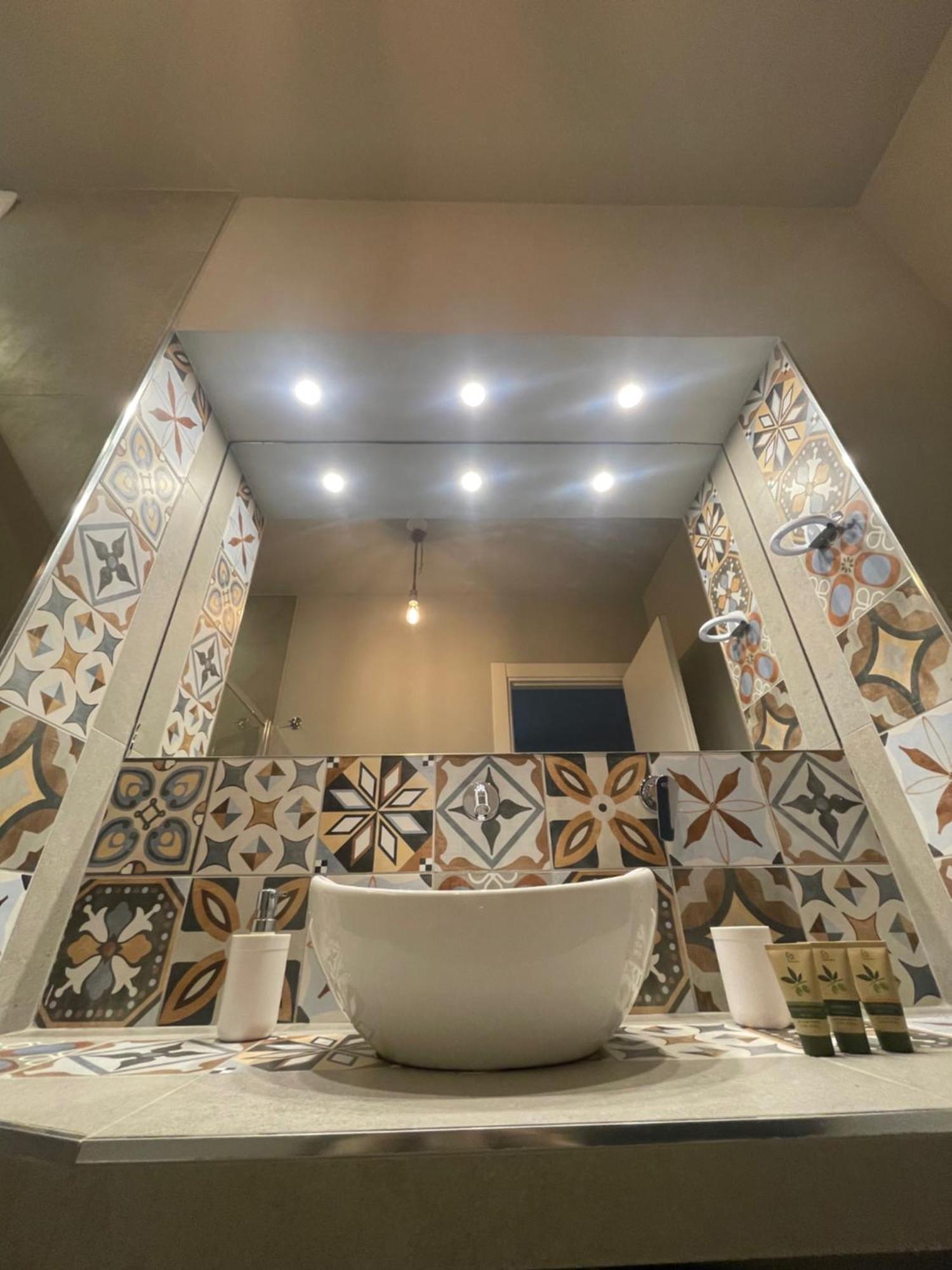 D'Angio Rooms-Manfredi Homes&Villas Манфредония Экстерьер фото