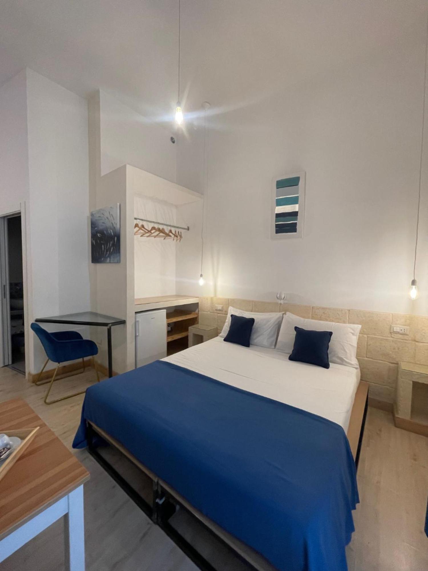 D'Angio Rooms-Manfredi Homes&Villas Манфредония Экстерьер фото