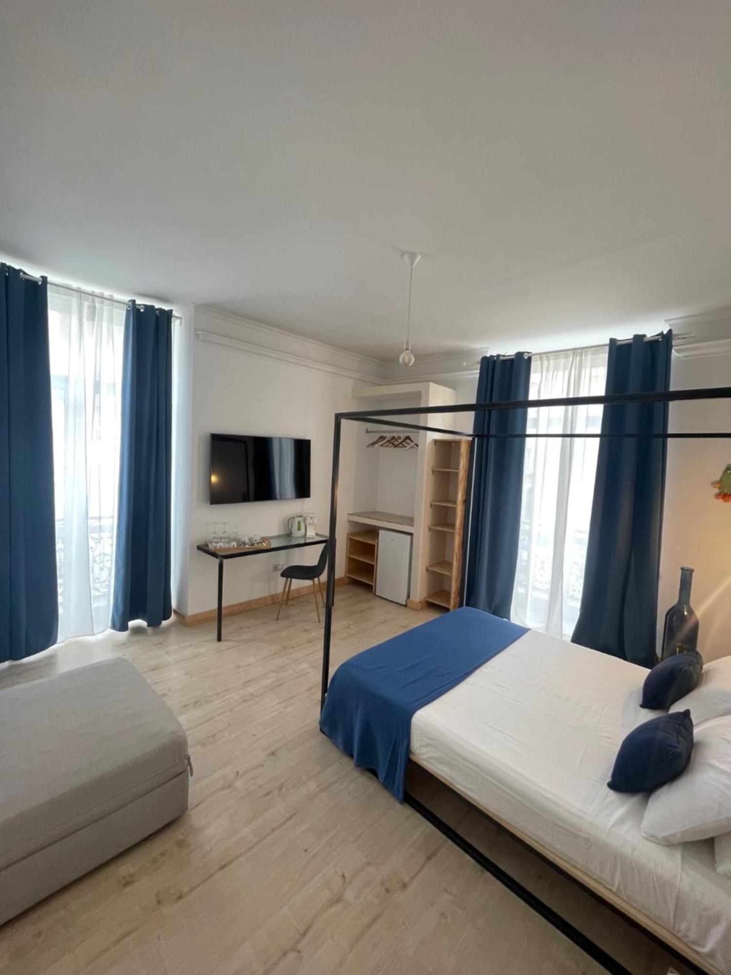 D'Angio Rooms-Manfredi Homes&Villas Манфредония Экстерьер фото