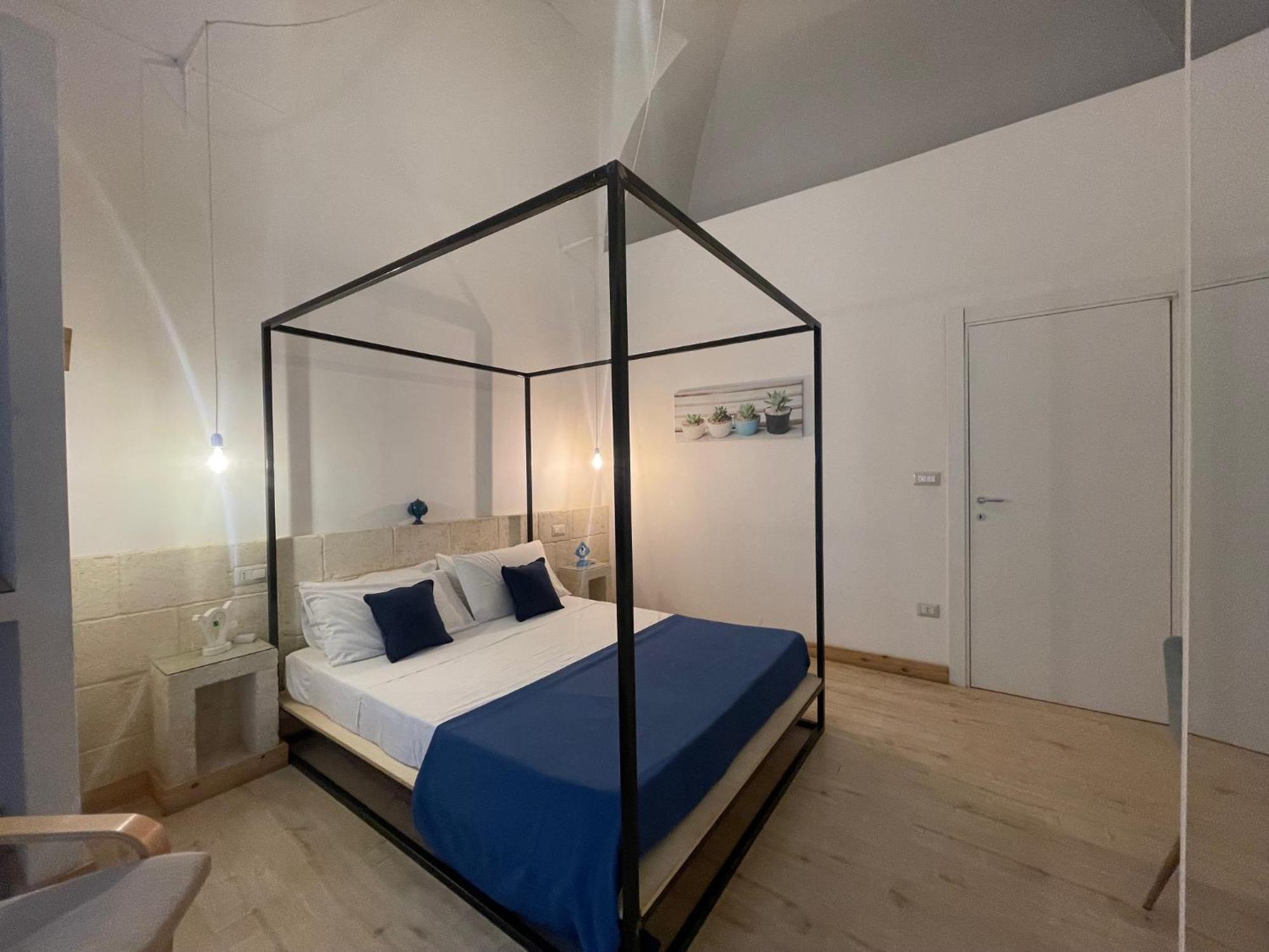 D'Angio Rooms-Manfredi Homes&Villas Манфредония Экстерьер фото