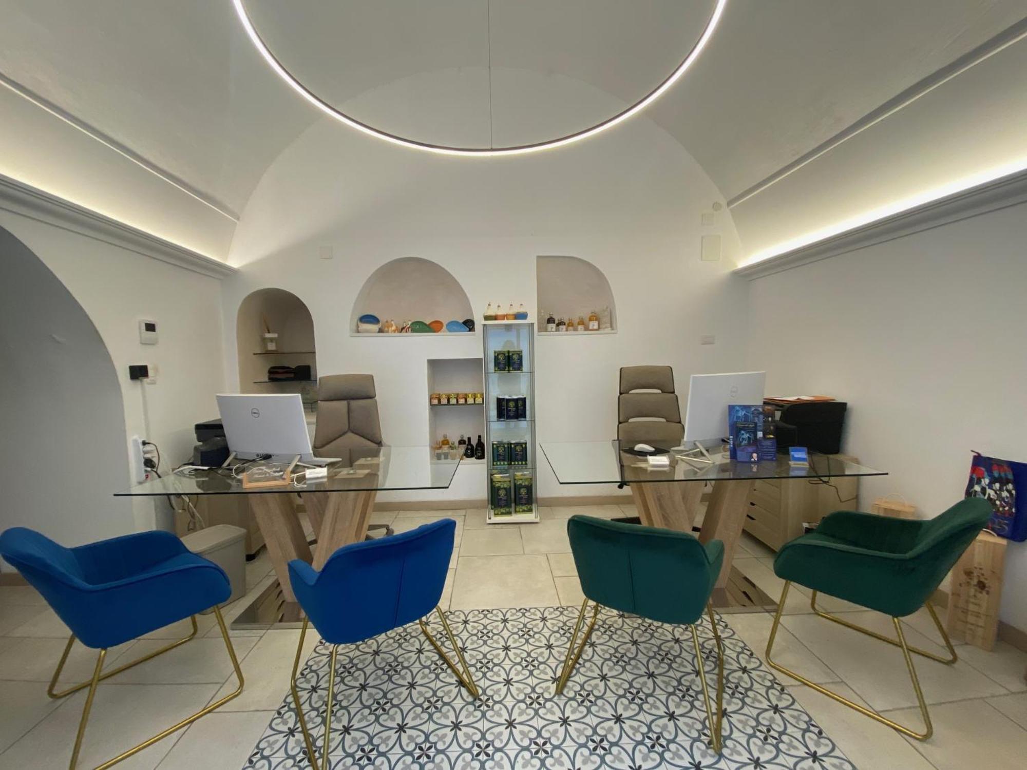 D'Angio Rooms-Manfredi Homes&Villas Манфредония Экстерьер фото